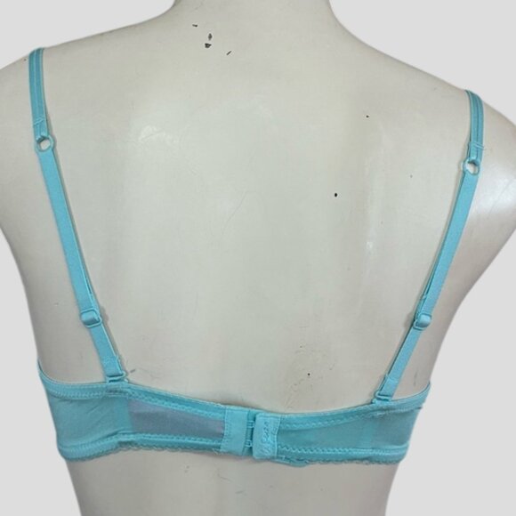 💕2/$35💕La Senza Beyond Sexy Classic Plunge Aqua Lace Bra 34B - Picture 2 of 6